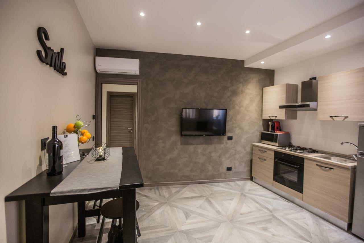 מילאנו Castle Apartment Near Duomo מראה חיצוני תמונה