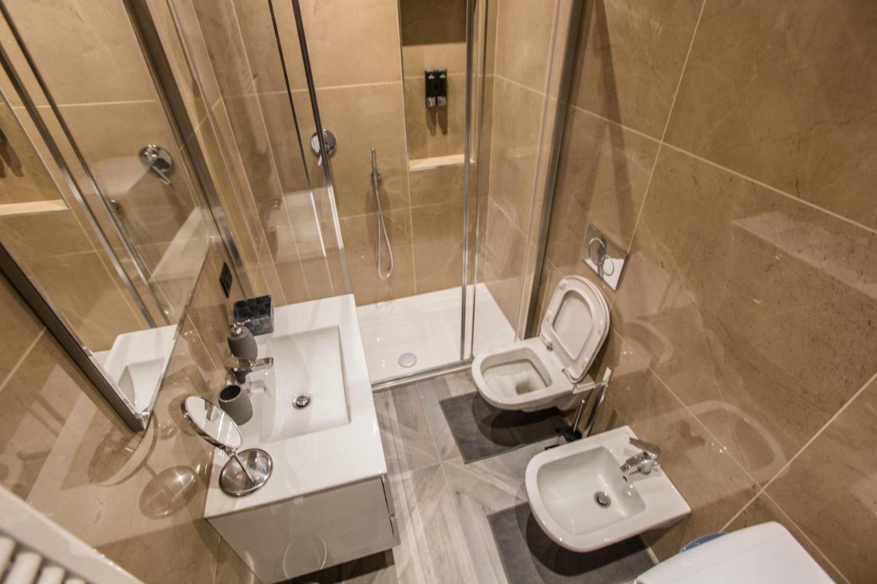 מילאנו Castle Apartment Near Duomo מראה חיצוני תמונה