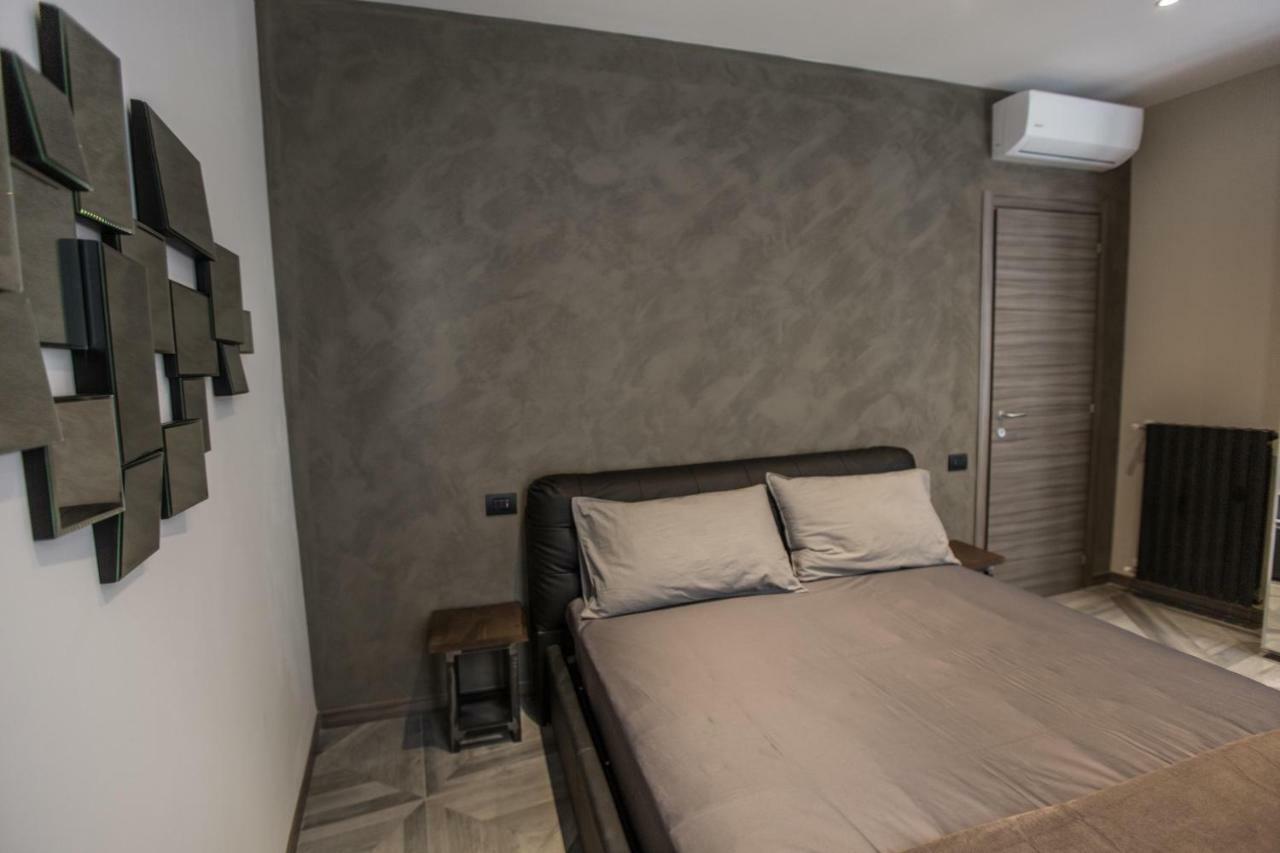 מילאנו Castle Apartment Near Duomo מראה חיצוני תמונה